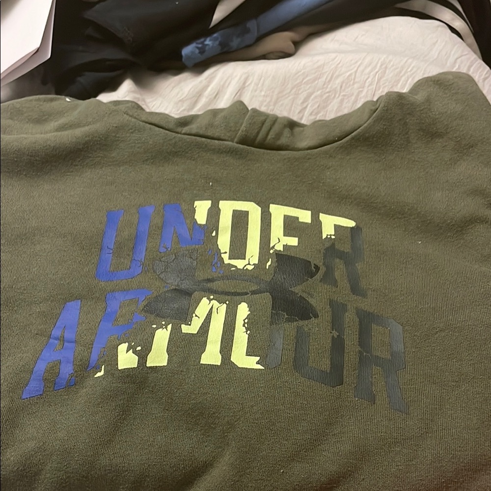 Under Armour Green Sweatshirt